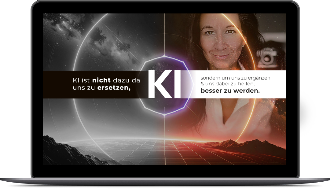 wisdomIDesign Laptop-Mockup: links monochrome Weltraumlandschaft, rechts Portrait einer Frau; mittig leuchtendes Hexagon & Zitat „KI ist nicht da, uns zu ersetzen